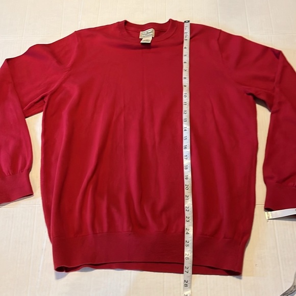 L.L. Bean-M-red-cotton/cashmere blend-crewneck, ribbed detailed, L/S, sweater. - Picture 12 of 13